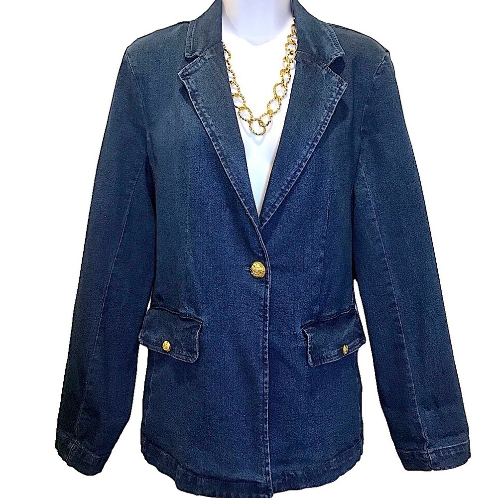 NWOT STRETCH DENIM CLASSIC BLAZER. GOLD BUTTONS, FITS LIKE A L, DARK WASH